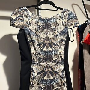 Black Halo snake print mini dress new nwt size 4